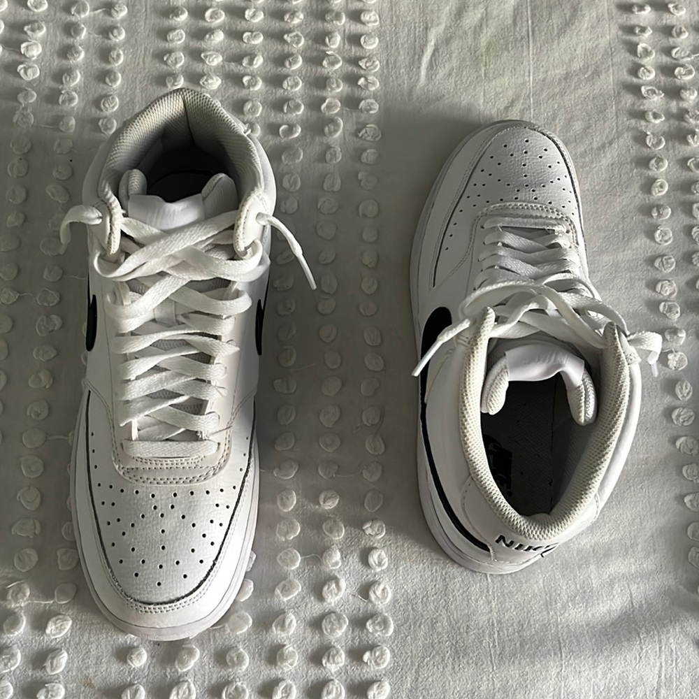 Nike Classic hightop sneakers